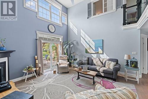 225 Windmill Point Road S, Fort Erie, ON - Indoor Photo Showing Other Room With Fireplace