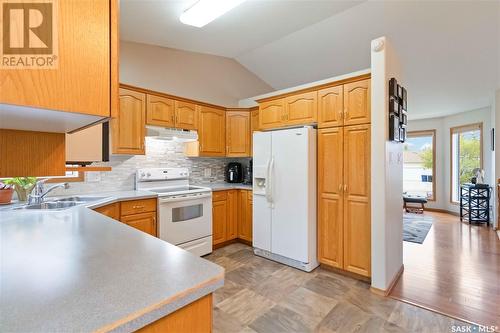 307 3Rd Avenue N, Martensville, SK - Indoor Photo Showing Kitchen With Double Sink