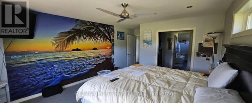 1961 Townline Road, Fort Erie, ON - Indoor Photo Showing Bedroom