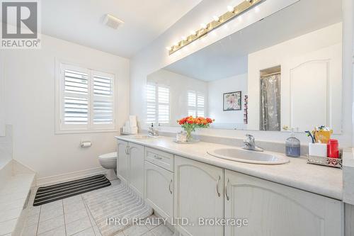 49 Australia Drive, Brampton, ON - Indoor Photo Showing Bathroom