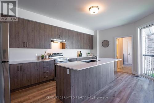 1076 Rippingale Trail, Peterborough (Northcrest), ON - Indoor Photo Showing Kitchen