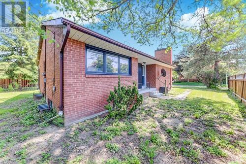 2 Tangmere Road, Toronto (Banbury-Don Mills), ON - Outdoor