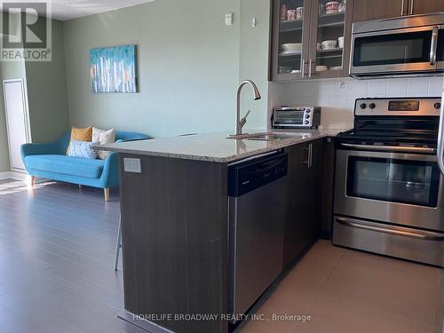 513 - 75 Norman Bethune Avenue, Richmond Hill, ON - Indoor Photo Showing Kitchen With Stainless Steel Kitchen