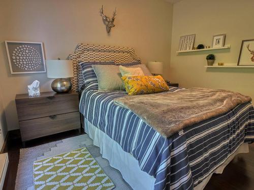 Chambre Ã Â coucher - 4880 Rue De La Grande-Promenade, Sainte-Adèle, QC - Indoor Photo Showing Bedroom