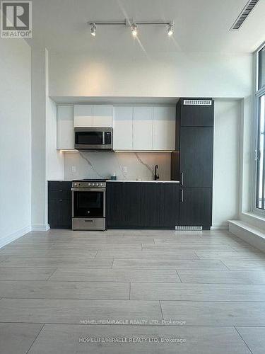 206 - 500 Dupont Street, Toronto (Annex), ON - Indoor Photo Showing Kitchen