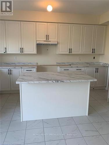 121 Cliff Thompson Court, Georgina (Sutton & Jackson'S Point), ON - Indoor Photo Showing Kitchen