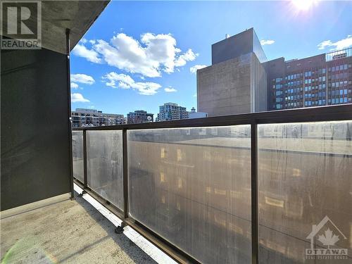 154 Nelson Street Unit#401, Ottawa, ON - Outdoor