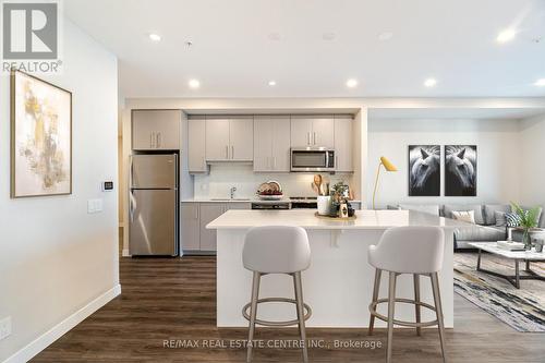 1411 - 15 Queen Street S, Hamilton, ON - Indoor Photo Showing Kitchen With Stainless Steel Kitchen With Upgraded Kitchen