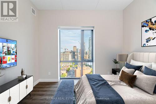 1411 - 15 Queen Street S, Hamilton, ON - Indoor Photo Showing Bedroom