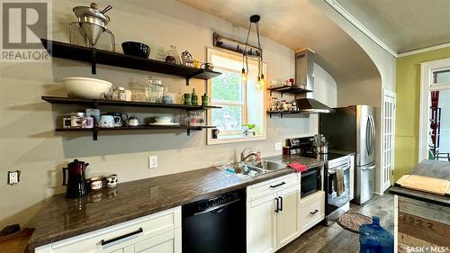 116 Main Street, Wiseton, SK - Indoor Photo Showing Kitchen With Double Sink