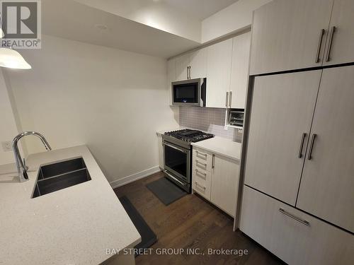 63 - 1 Elsie Lane N, Toronto, ON - Indoor Photo Showing Kitchen With Double Sink