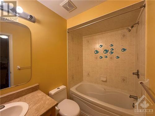 178 Berrigan Drive, Ottawa, ON - Indoor Photo Showing Bathroom