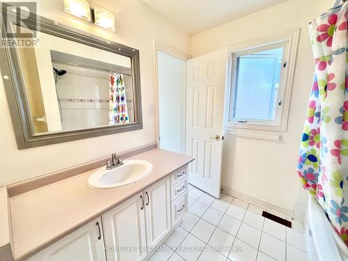 37 Westchester Crescent, Markham, ON - Indoor Photo Showing Bathroom