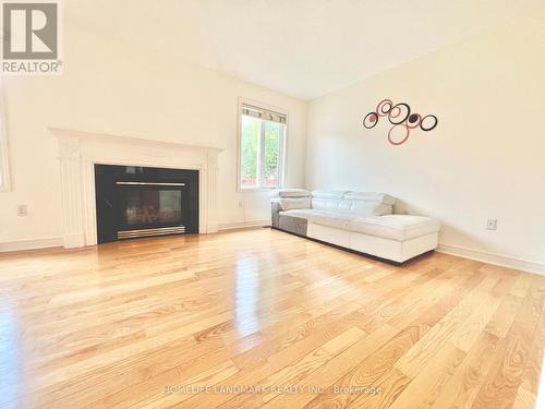 37 Westchester Crescent, Markham, ON - Indoor Photo Showing Living Room With Fireplace