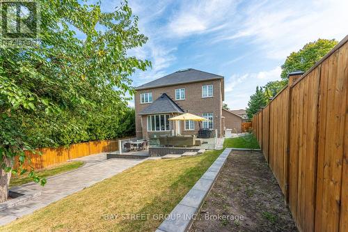 12 Toscanini Road, Richmond Hill (Oak Ridges), ON - Outdoor