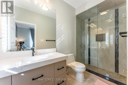 12 Toscanini Road, Richmond Hill, ON - Indoor Photo Showing Bathroom