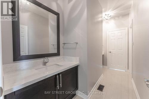 12 Toscanini Road, Richmond Hill, ON - Indoor Photo Showing Bathroom