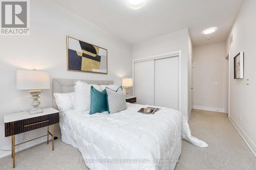 27 Mcgurran Lane, Richmond Hill (Doncrest), ON - Indoor Photo Showing Bedroom