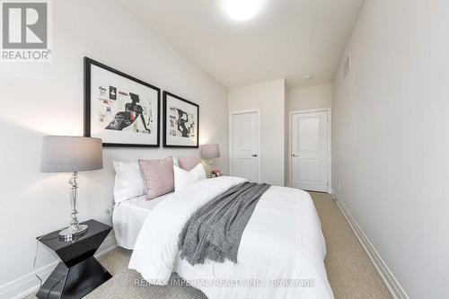 27 Mcgurran Lane, Richmond Hill (Doncrest), ON - Indoor Photo Showing Bedroom