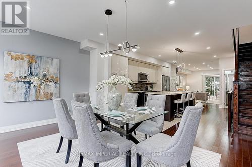 27 Mcgurran Lane, Richmond Hill, ON - Indoor Photo Showing Dining Room