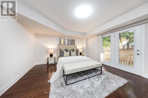 27 Mcgurran Lane, Richmond Hill (Doncrest), ON - Indoor Photo Showing Bedroom