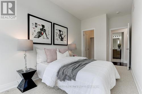 27 Mcgurran Lane, Richmond Hill, ON - Indoor Photo Showing Bedroom