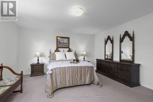 14 Jones Street, New Tecumseth, ON - Indoor Photo Showing Bedroom