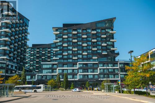 1126 - 2485 Taunton Road, Oakville, ON - Outdoor With Facade