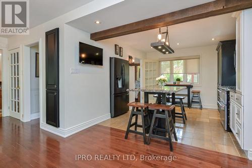 1643 Sumach Road, Caledon (Caledon Village), ON - Indoor Photo Showing Dining Room