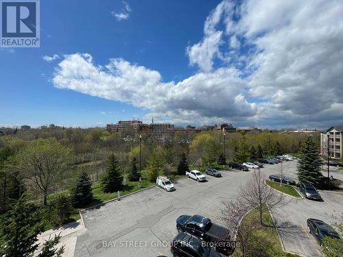 429 - 684 Warden Avenue, Toronto (Clairlea-Birchmount), ON 