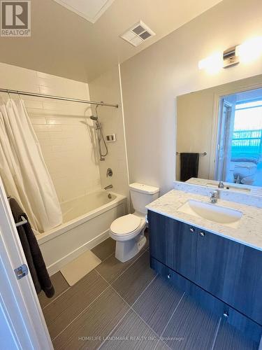 214 - 8130 Birchmount Road, Markham, ON - Indoor Photo Showing Bathroom