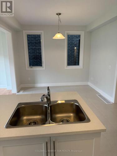 143 Cole Terrace, Woodstock, ON - Indoor Photo Showing Kitchen With Double Sink