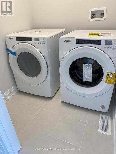 143 Cole Terrace, Woodstock, ON - Indoor Photo Showing Laundry Room