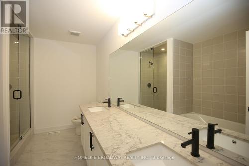 54 Harvest Crescent, Barrie, ON - Indoor Photo Showing Bathroom