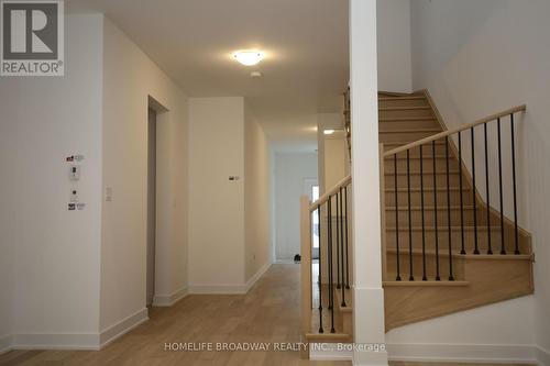 54 Harvest Crescent, Barrie, ON - Indoor Photo Showing Other Room