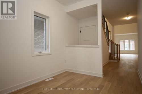 54 Harvest Crescent, Barrie, ON - Indoor Photo Showing Other Room