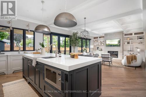 18 Wendell Avenue, Toronto, ON - Indoor Photo Showing Kitchen