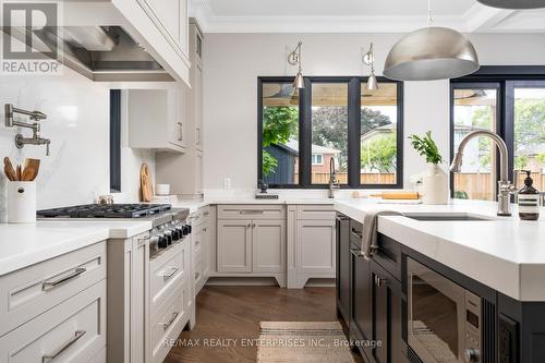 18 Wendell Avenue, Toronto, ON - Indoor Photo Showing Kitchen With Upgraded Kitchen