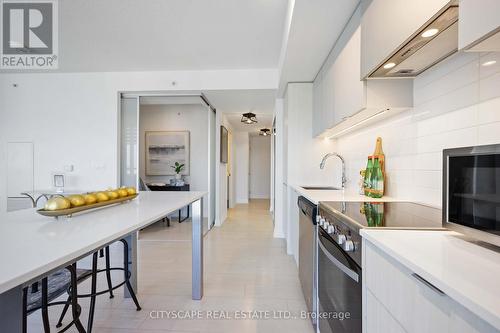 2202 - 30 Gibbs Road, Toronto (Islington-City Centre West), ON - Indoor Photo Showing Kitchen