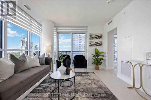 2202 - 30 Gibbs Road, Toronto (Islington-City Centre West), ON - Indoor Photo Showing Living Room