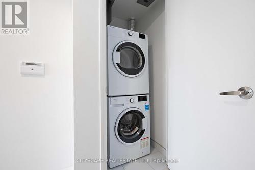 2202 - 30 Gibbs Road, Toronto (Islington-City Centre West), ON - Indoor Photo Showing Laundry Room