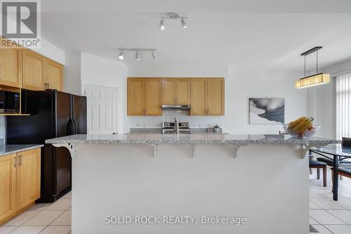 2011 Calico Crescent, Ottawa, ON - Indoor Photo Showing Kitchen