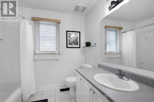 2011 Calico Crescent, Ottawa, ON - Indoor Photo Showing Bathroom