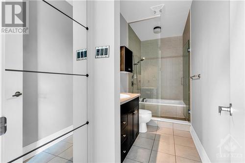 420 Berkley Avenue Unit#206, Ottawa, ON - Indoor Photo Showing Bathroom