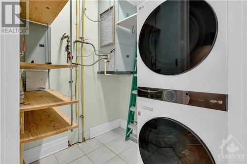 420 Berkley Avenue Unit#206, Ottawa, ON - Indoor Photo Showing Laundry Room