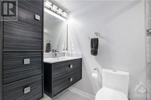 2634 Fallingwater Circle, Ottawa, ON - Indoor Photo Showing Bathroom