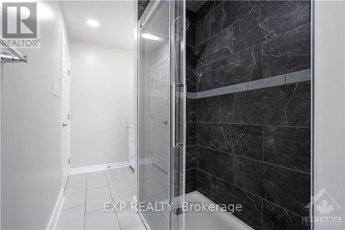 2634 Fallingwater Circle, Ottawa, ON - Indoor Photo Showing Bathroom