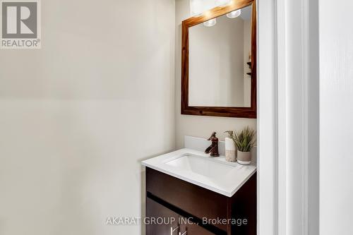 2486 Village Common Drive, Oakville (Palermo West), ON - Indoor Photo Showing Bathroom