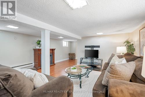 168 Dunraven Drive, Toronto (Keelesdale-Eglinton West), ON - Indoor Photo Showing Living Room