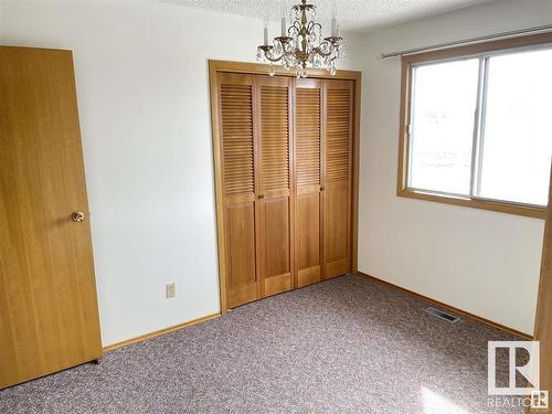 9811 99 St, Westlock, AB - Indoor Photo Showing Other Room